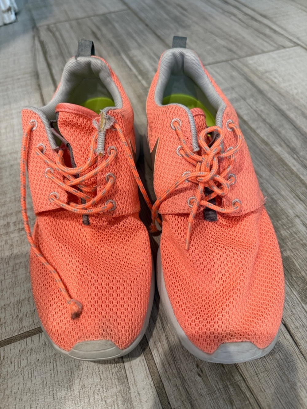 Nike Women's Coral/Gray Lightweight Sneakers